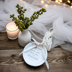 EWIG DEIN: Zauberhafte, romantische Ringschale mit Zitat, Miniherz und Datum