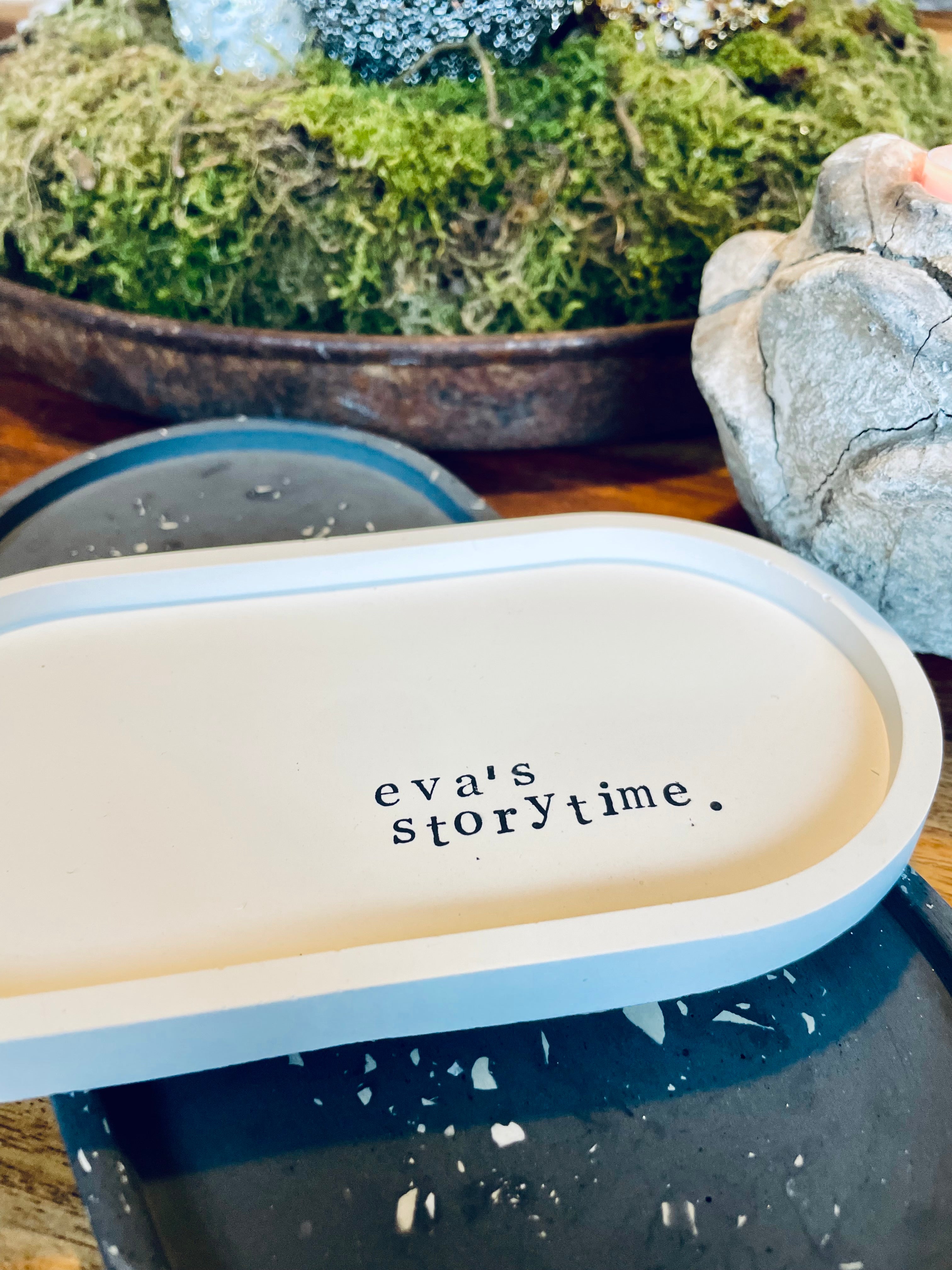 The BOOKLOVER Collection Tablett „Storytime“ | book lover gift | Geschenk für Bücherwürmer | im Lettersatz | für Bok Nook- Fans (Kopie)