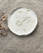 GLITZERSTÜCK: Handgetöpfertes rustikales Tonschälchen mit Gold - Nuggets