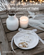Handgetöpfertes Keramikschälchen in limitierter Winteredition mit Goldschimmer, Herzprägung und Personalisierung – perfekte Geschenkidee zur Winterhochzeit, für Bride to be, Pinterest-inspirierte Trauungen oder als liebevolle Ringkissen-Alternative