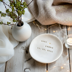 Boho wedding ring bowl – handmade ceramic piece inspired by Pantone neutral palette & organic textures. Perfect for bride to be, bridal detail shots, elopement styling or vow renewal. Real craft, soft tones, emotional aesthetic. Sustainable alternative to classic ring boxes, crafted with heart & timeless simplicity. #handmadewithlove #bohowedding #weddingmusthave #bridetobe #ceramicart