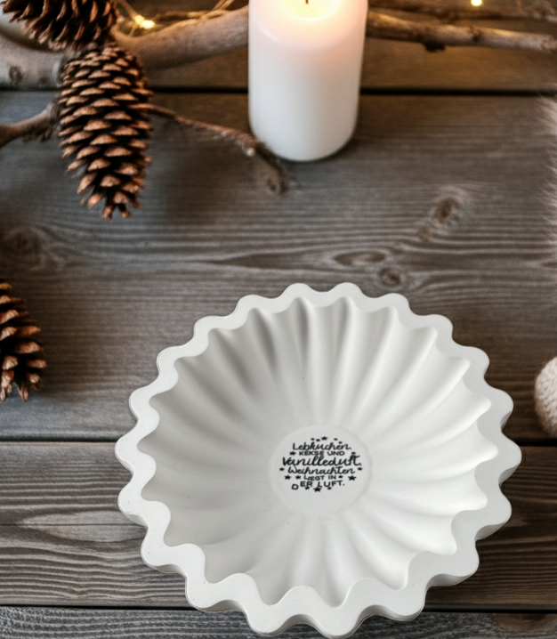 Gebäckschale mit Spruch aus Keramik. Handgemacht als Weihnachtsgeschenk oder süßes Mitbringsel für Lieblingsmenschen