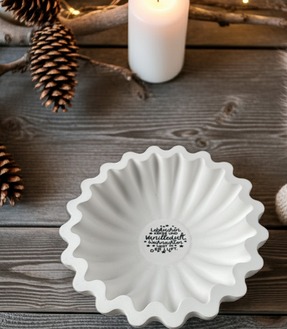 Gebäckschale mit Spruch aus Keramik. Handgemacht als Weihnachtsgeschenk oder süßes Mitbringsel für Lieblingsmenschen