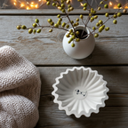 Große Keramikschale mit Dackel | Weiß matt | Handgegossen | Geschenk für Hundeliebhaber Dachshund | Für Obst, Leckerli, Schlüssel & Schmuck