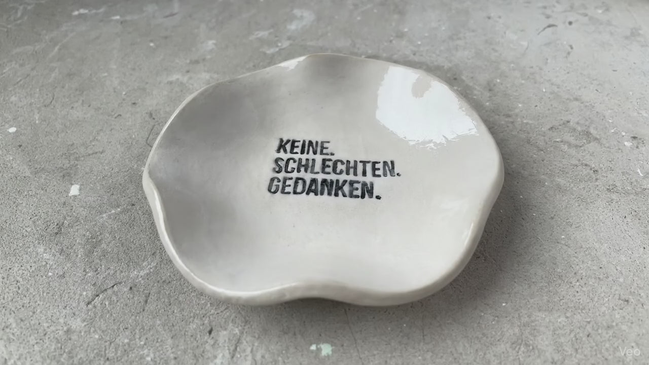 Schälchen keine.schlechten.gedanken. | Achtsamkeits Geschenk inkl. Booklet zum Download | Handgetöpferte Keramik | Positives Mantra