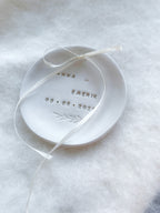 Handgetöpferte Ringschale aus echter Keramik mit Herzprägung, personalisierbar mit Initialen und Datum – liebevolle, nachhaltige Alternative zu Ringbox oder Ringkissen, ideal für freie Trauung, Standesamt oder Hochzeitszeremonie im Boho-Stil. auch in meinem etsy- shop